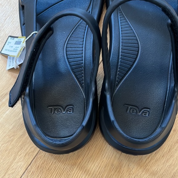 mens tevas on sale
